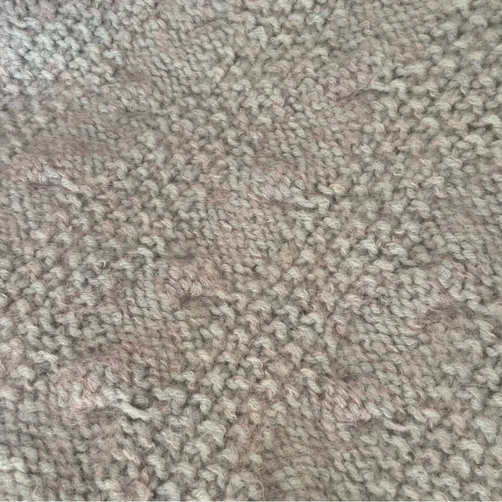 Cable knit blanket